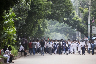 Μεγάλες διαδηλώσεις της αντιπολίτευσης στο Μπαγκλαντές - Ξυλοδαρμούς και μαζικές συλλήψεις καταγγέλουν οι διαδηλωτές