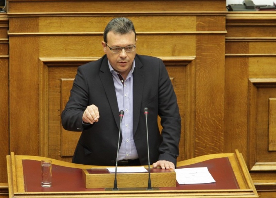 Φάμελλος: Ο ΣΥΡΙΖΑ θα συμβάλει σε μια εθνικά συμφέρουσα λύση για το μεταναστευτικό
