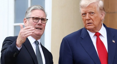 Η Βρετανία υποκλίνεται στον πλανητάρχη Trump - Ο Starmer τον χρειάζεται απεγνωσμένα