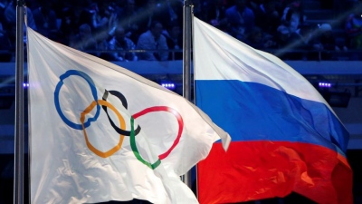 Macron (Γαλλία): Ανεπίτρεπτο να κυματίσει η ρωσική σημαία στους Ολυμπιακούς Αγώνες που θα διοργανώσουμε στο Παρίσι