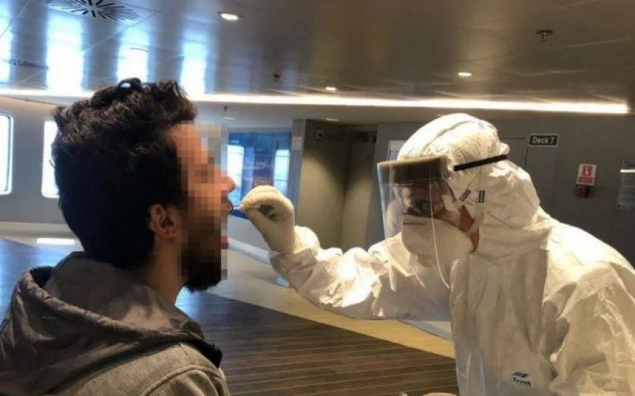 Κορωνοϊός: Στα 20 τα κρούσματα στο πλοίο Ελ. Βενιζέλος - Βρίσκεται σε καραντίνα στον Πειραιά