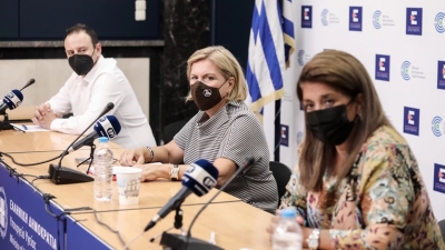 Παπαευαγγέλου: «Κατανοούμε την κόπωση όλων - Πρέπει να μάθουμε να ζούμε με τον ιό» - Τι θα γίνει με τα μέτρα