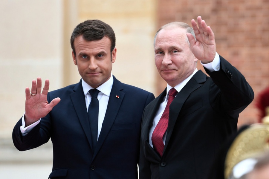 Ο Putin στο πλευρό του Macron: Είναι λογικό η ΕΕ να θέλει τον δικό της στρατό