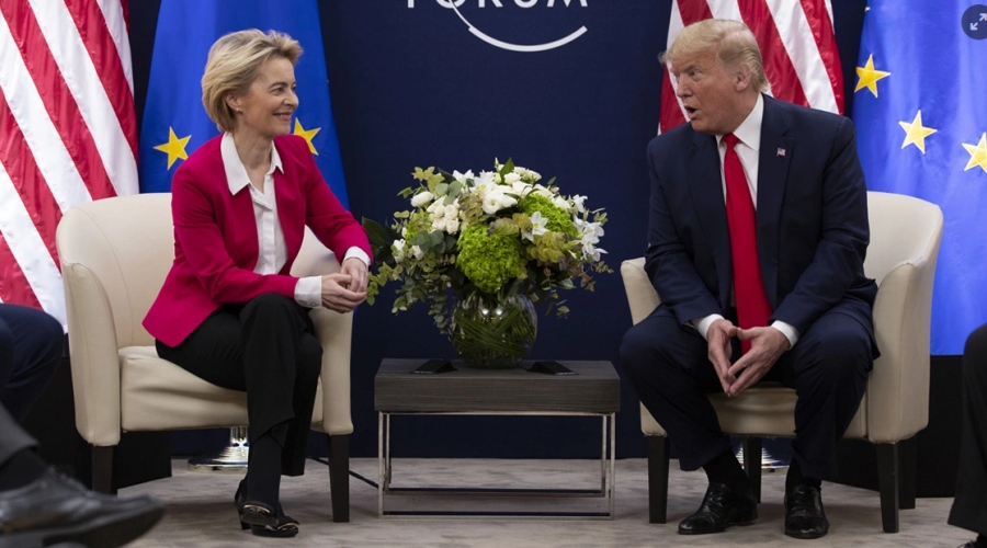 Εμπορικός θρίαμβος Trump με δασμούς 15% στην Ευρώπη, το deal για την αυτοκινητοβιομηχανία  - Φιάσκο 1,35 τρισ. δολ. για ΕΕ