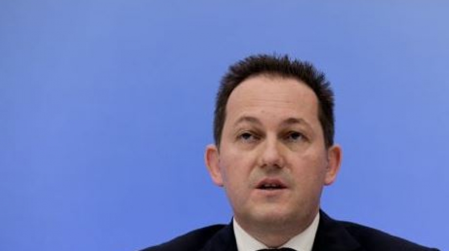 Πέτσας: Να αφήσουμε στην άκρη το τσιγάρο στους κλειστούς χώρους – Μετά τον κορωνοϊό ατόνησε το μέτρο στα νυχτερινά μαγαζιά