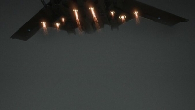 Οι Ηνωμένες Πολιτείες αποκαλύπτουν το πρώτο αεροσκάφος έκτης γενιάς στον κόσμο - Μείγμα συμβατικών και πυρηνικών πυρομαχικών