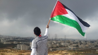 Εντείνονται οι επιθέσεις Ισραηλινών εποίκων εναντίον Παλαιστινίων στην κατεχόμενη Δυτική Όχθη