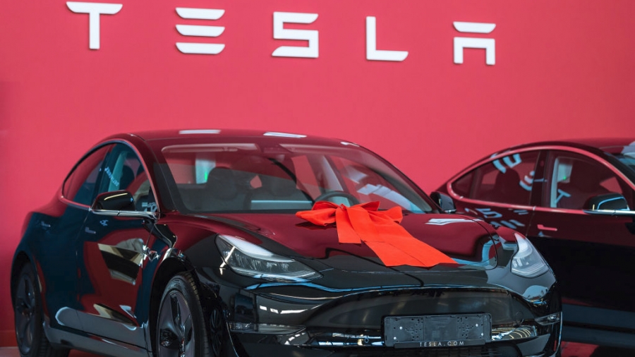 H Tesla ανακαλεί σχεδόν 300.000 αυτοκίνητα Model 3 και Model Y που κατασκευάστηκαν στην Κίνα