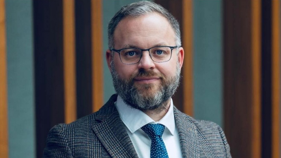 Βόμβες Balázs Orbán (Ουγγαρία): Οι φιλελεύθερες αντεθνικές ηγεσίες καταστρέφουν την Ευρώπη