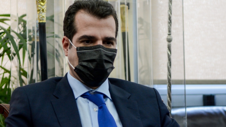 Την επόμενη εβδομάδα οι επιτάξεις - Πλεύρης: Δεν αποκλείονται νέα μέτρα για ανεμβολίαστους