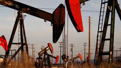Οριακές διακυμάνσεις για το πετρέλαιο – Σταθερά άνω των 69 δολ. το Brent