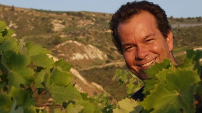 Μπουζινέλος (VENIKOS): Η Νεμέα γίνεται διεθνής προορισμός οινοτουρισμού