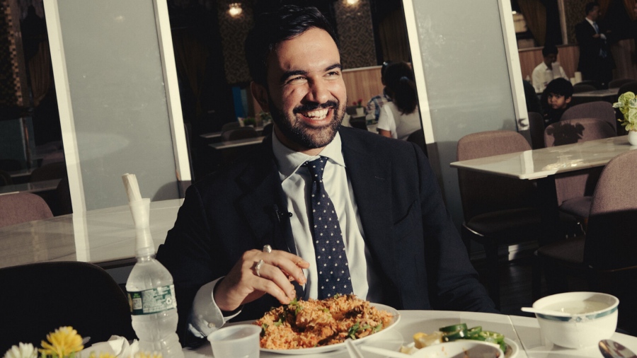 Ανατροπή από Roger Stone: Mamdani, o εκλεκτός των ακραίων - Πώς η νίκη του ισλαμιστή και κομμουνιστή στη Νέα Υόρκη ωφελεί τον Trump