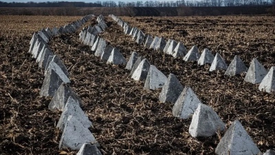 Καθυστερούν το αναπόφευκτο - Οι Ουκρανοί κατασκευάζουν νέα αμυντική γραμμή στο Donbas