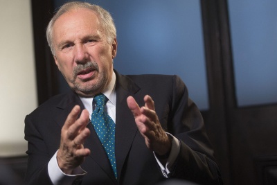 Nowotny (ΕΚΤ): Υποτιμημένοι, οι κίνδυνοι που συνδέονται με το Brexit