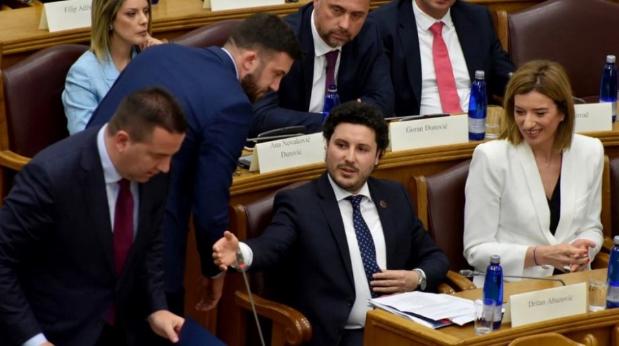 Νέα πολιτική αναταραχή στο Μαυροβούνιο: Έπεσε η κυβέρνηση