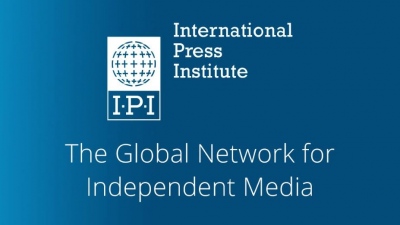 Διεθνές Ινστιτούτο Τύπου: Κάλεσμα προς τις ελληνικές αρχές να εντείνουν τις έρευνές τους για Βαξεβάνη-Παπαχρήστο