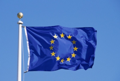 Ομολογία αποτυχίας από την ΕΕ: Αυξάνονται οι απευθείας αναθέσεις σε δημόσιες συμβάσεις