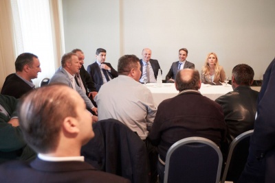 Συνάντηση Μητσοτάκη με κτηνοτρόφους της Θεσσαλίας – Οι δεσμεύσεις του προέδρου της ΝΔ