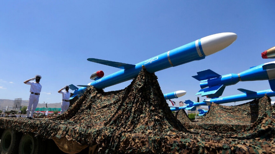 Κόλπος του Άντεν: Ο φόβος και ο τρόμος των Δυτικών – Επιθέσεις των Houthis σε 3 πλοία των ΗΠΑ και του Ισραήλ με πύρινες ανακοινώσεις για τη Γάζα