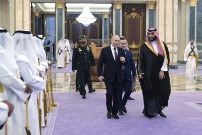 Βασιλική υποδοχή – Ο Putin στα αραβικά κράτη, η Ρωσία νέα ηγέτιδα στην παγκόσμια τάξη πραγμάτων - Περιθωριοποιείται η Δύση