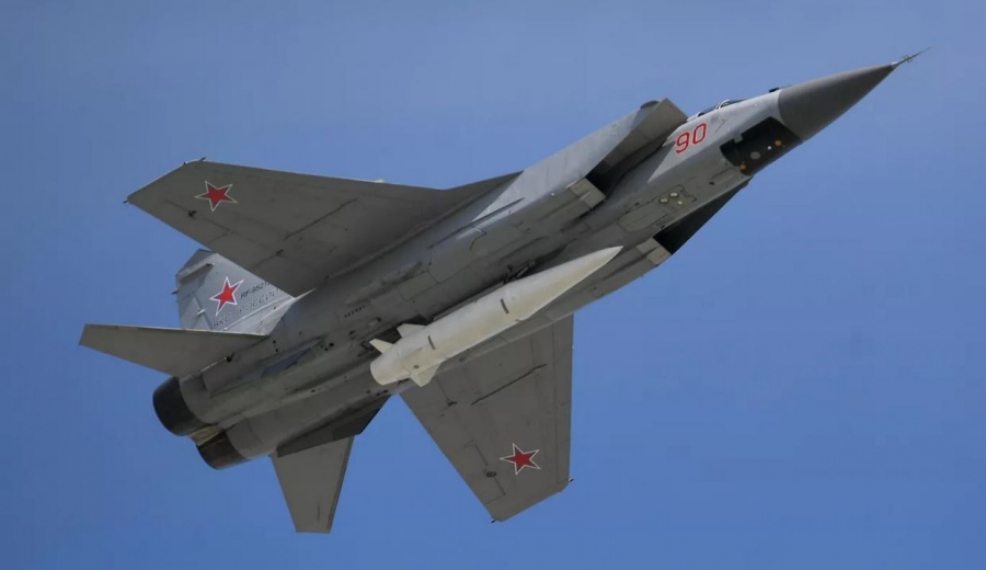 Σφοδρά ρωσικά χτυπήματα με πυραύλους Kinzhal αποτελειώνουν την Ουκρανία - Σαρωτικό πλήγμα και στο αεροδρόμιο για τα F -16