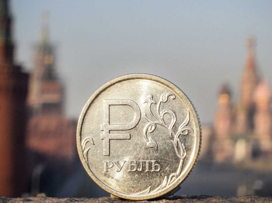 Η απρόσμενη άνοδος του ρωσικού ρουβλίου: Από την οικονομική πίεση στην κορυφή των παγκόσμιων νομισμάτων