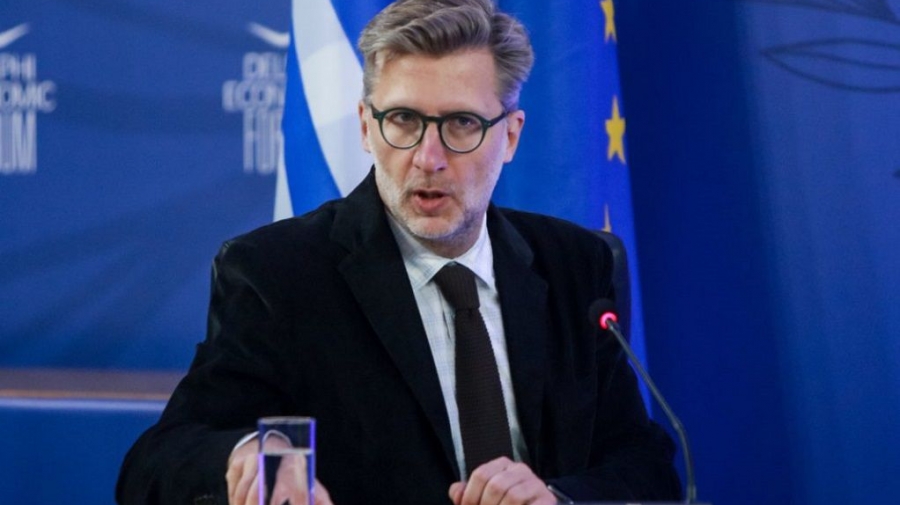 Σκέρτσος για νοσήσαντες εμβολιασμένους: Το εμβόλιο δεν είναι ελιξίριο αθανασίας - Προστατευτικά και όχι τιμωρητικά τα μέτρα