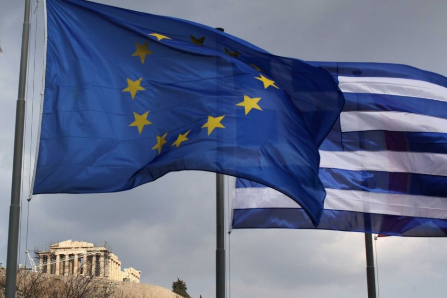 FT: Η ΕΕ θα ενισχύσει την Ελλάδα με πόρους δεκάδων εκατ. ευρώ, που θα αποσπάσει από την ανατολική Ευρώπη