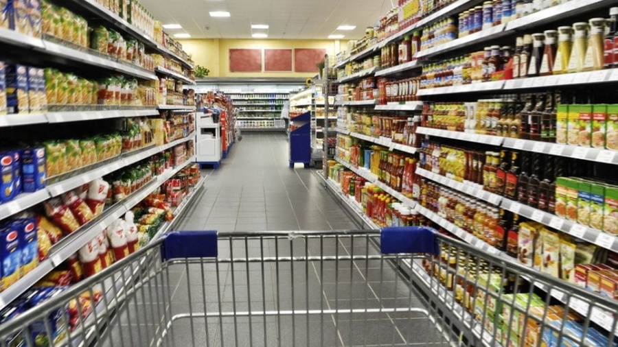 Έρευνα: Σε φαγητό και ποτά το 17% των δαπανών των ελληνικών νοικοκυριών