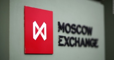 Ρωσία: Sell off σε αγορές και ρούβλι - Ο MOEX -8% υπό τον φόβο σαρωτικών κυρώσεων