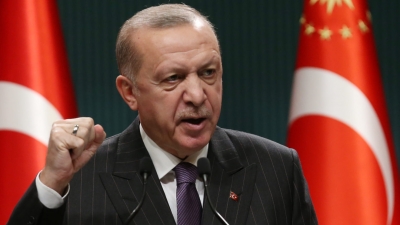 «Ο Erdogan κρατιέται όρθιος με μορφίνη και διαβάζει απλά το χαρτί» λέει Τούρκος καθηγητής