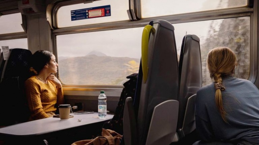 Νέοι κανόνες της ΕΕ για ταξιδιώτες με τρένο - Πότε αποζημιώνονται οι επιβάτες