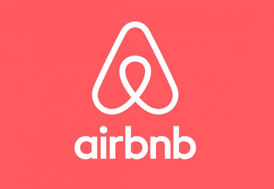 «Εκτόξευση» μισθώσεων Airbnb στην Ελλάδα – Πλήγμα στα δημόσια έσοδα και απώλειες θέσεων εργασίας