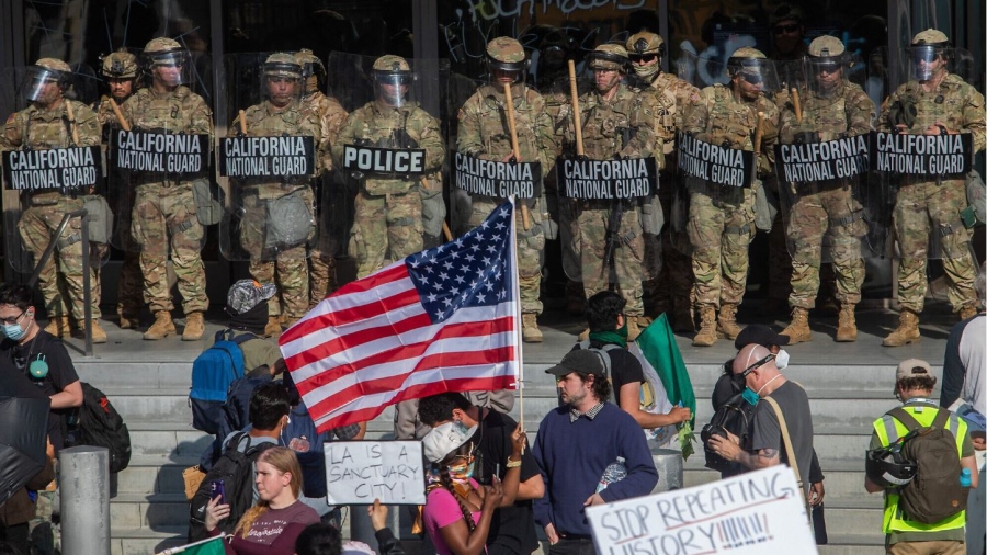 Δικαστική ήττα για τον Trump - Παράνομη η αποστολή της Εθνοφρουράς στο Portland