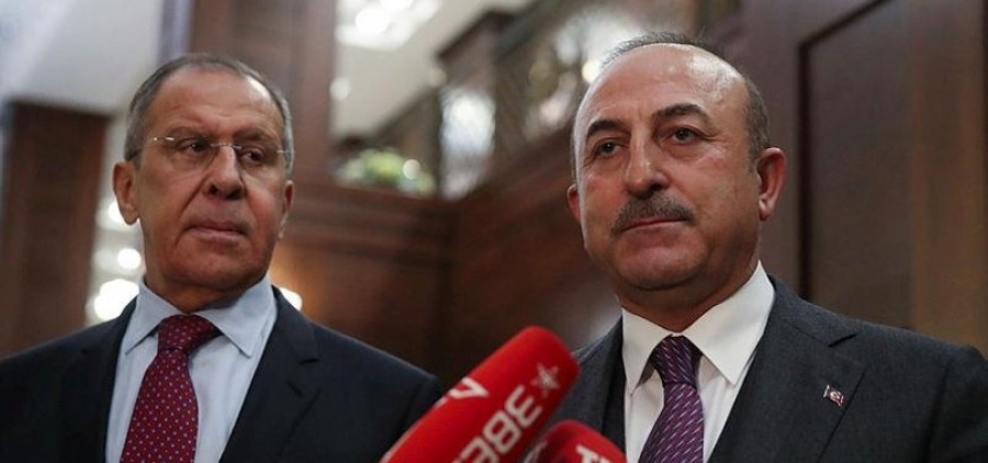 Lavrov και Cavusoglu ρίχνουν τους τόνους ενόψει της συνάντησης Putin - Erdogan στις 5/3