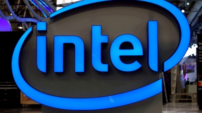 Κατά 66% μειώνει το μέρισμα της η Intel, κρατά τα μετρητά