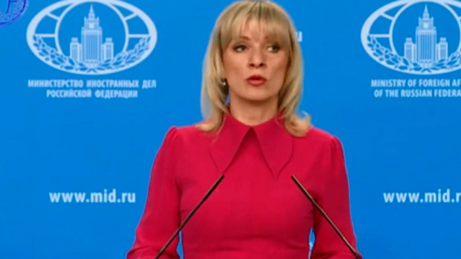 Zakharova: Οι Ρώσοι δημοσιογράφοι θα θυμούνται για πάντα τα... πτυσσόμενα κρεβάτια στην Αλάσκα