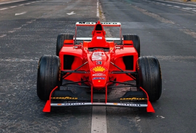 Η αήττητη Ferrari F300 του Michael Schumacher