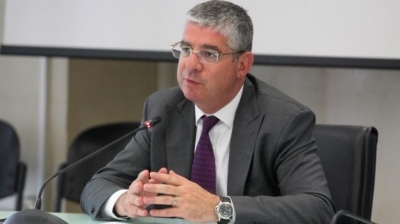 Αντιπρόεδρος στην Ευρωπαϊκή Τράπεζα Επενδύσεων ο Γ. Τσακίρης