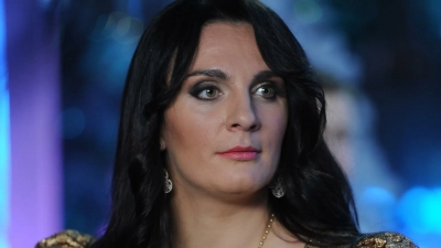 «Πίναμε βότκα στην Ελλάδα με τον Zelensky» αποκαλύπτει η ρωσίδα τραγουδίστρια Elena Vaenga - «Δεν αντέχει ως πρόεδρος»