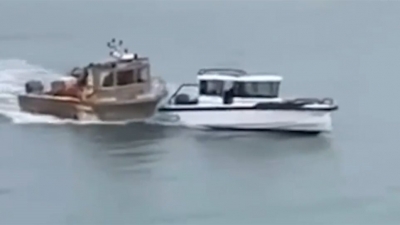 «Ναυμαχία» στη Μάγχη - Γαλλικό αλιευτικό πέφτει πάνω σε βρετανικό σκάφος