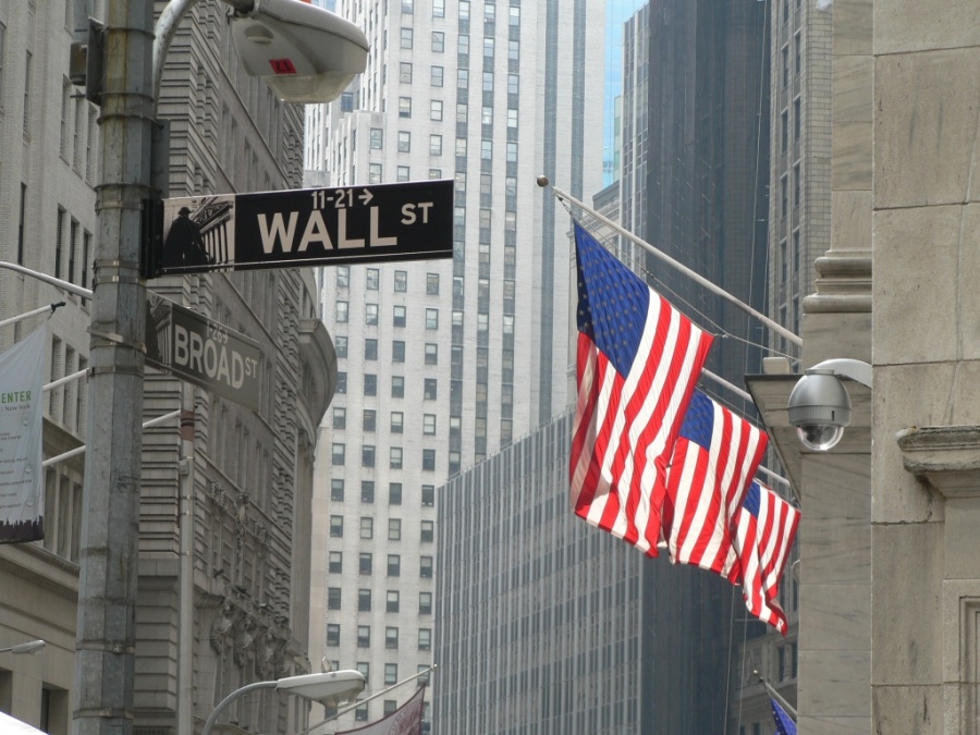 Με μικτά πρόσημα έκλεισε η Wall Street - Στο +0,3% ο Dow Jones, -0,3% ο Nasdaq
