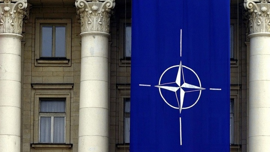 Το ΝΑΤΟ καταγγέλλει τη Ρωσία για την ενίσχυση της στρατιωτικής της παρουσίας στην Κριμαία