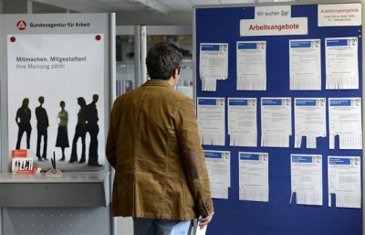 Γερμανία: Ιστορικό χαμηλό για την ανεργία στο 4,9% - Μεγαλύτερη των εκτιμήσεων η μείωση των ανέργων