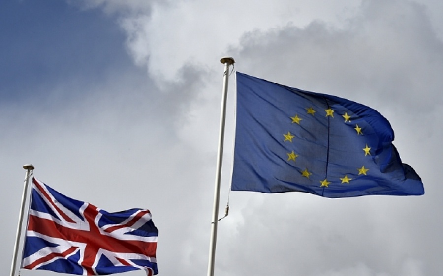 Roentgen (Γερμανία): ΕΕ και Βρετανία να καλύψουν τις εισφορές των ΗΠΑ στον ΠΟΥ