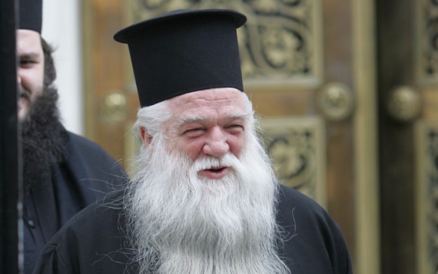 O πρώην μητροπολίτης Αμβρόσιος αφόρισε Μόσιαλο και Χωμενίδη για τις αναφορές τους στην Παναγία