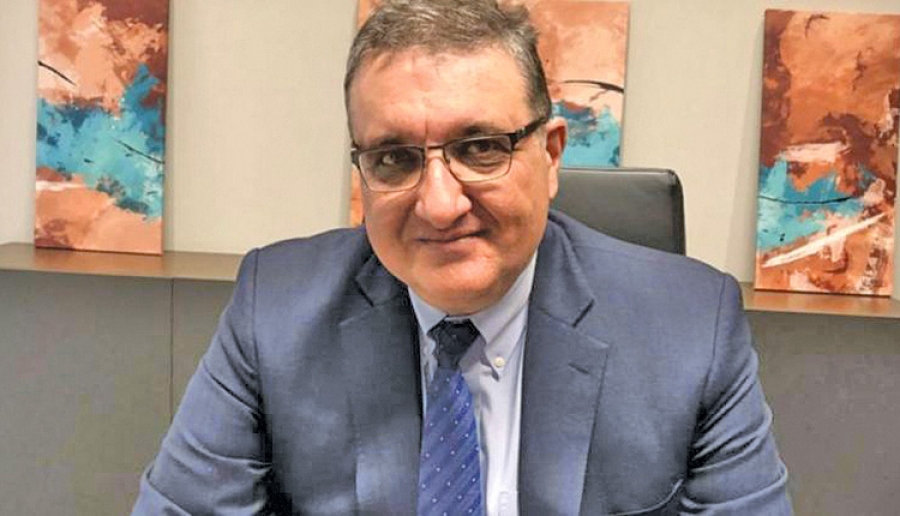 Εξαδάκτυλος: Πολύ μεταδοτικό το 4ο κύμα Covid – Ο ιός θα μας συναντήσει όλους