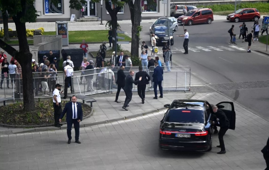 Slutsky (Ρωσία): Η απόπειρα δολοφονίας του Fico μπορεί να έχει σχέση με τις απόψεις του για την Ουκρανία