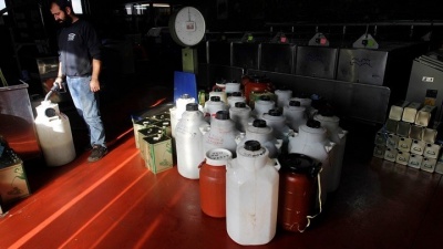 Εξαιρούνται εκ νέου τα προϊόντα ελιάς, τυριά και κρασιά της Ελλάδας από τους δασμούς των ΗΠΑ